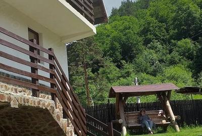 Casă cu 6 camere cu Teren 250 Mp în Central - 7