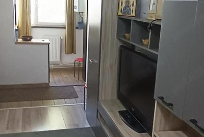 Garsonieră decomandată în Central - 7