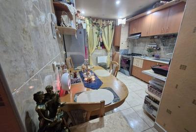 4 camere in bloc reabilitat - zona Vitan-Dristor - 12