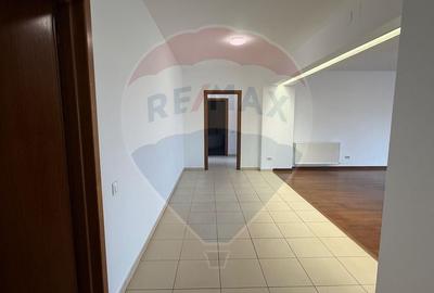 Apartament cu 3 camere semidecomandat în Băneasa - 4
