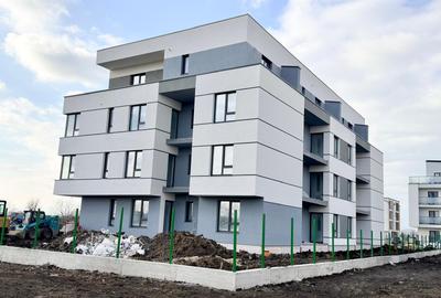 Apartament cu 3 camere decomandat în Torontalului