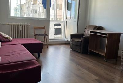 Apartament cu 2 camere semidecomandat, mobilat în Drumul Taberei