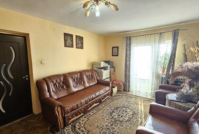 0 % comision Vanzare apartament cu 3 camere in carierul Gruia - 10