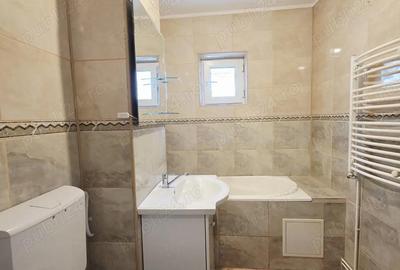 Apartament cu 4 camere decomandat, mobilat în Central - 1