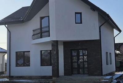 Casă cu 3 camere cu Teren 500 Mp în Ciurea - 1