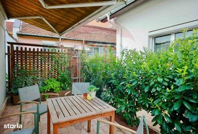 Apartament cu 5 camere, mobilat în Central - 19