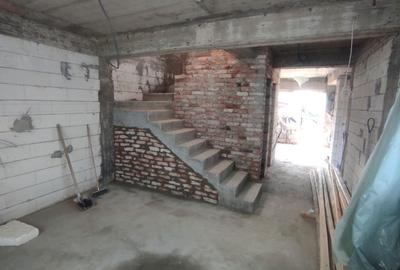 Casă cu 3 camere în Sârbi - 1
