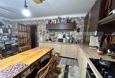 Casa pe 2 nivele , 240 mp , zona Draxlmaier - 18