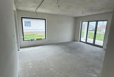 Casă cu 3 camere în Recea - 4