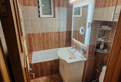 Apartament cu 2 camere decomandat în Trivale - 2