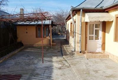 Casă cu 3 camere în Central - 2