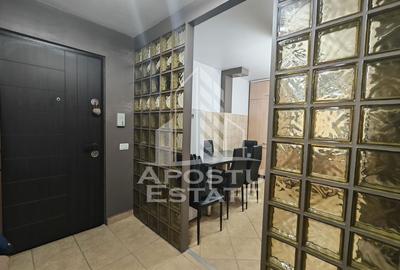 Apartament cu 4 camere decomandat, mobilat în Lipovei