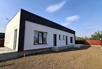 APARTAMENTE CU TERASA SI CURTE, 3 CAMERE - 1