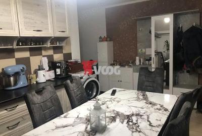 Apartament cu 3 camere decomandat în Soarelui - 3
