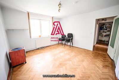 Apartament de vanzare cu 4 camere, B-dul Victoriei! - 3