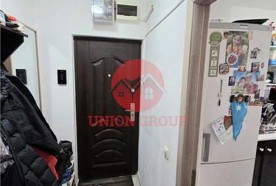 Apartament cu 2 camere semidecomandat în Casa de Cultură