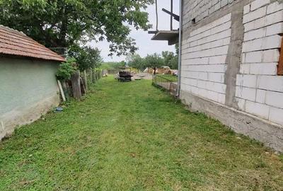 Casă cu 6 camere în Ostrov - 3