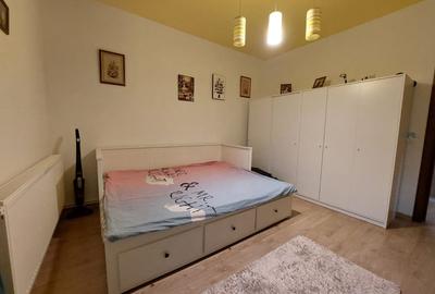 3 CAMERE  |  COMPOZITORI  | CONSTANTA - 7
