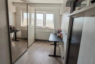 Apartament cu 3 camere decomandat în Central - 7