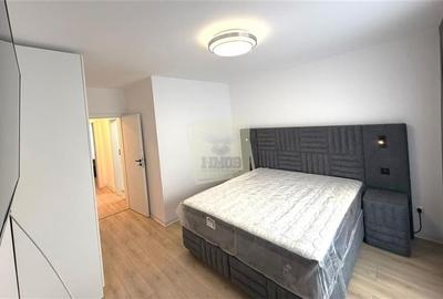 Apartament cu 3 camere decomandat în Exterior Est - 2