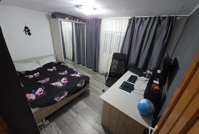 Casă individuală cu 5 camere cu Canalizare în Giulești - 11