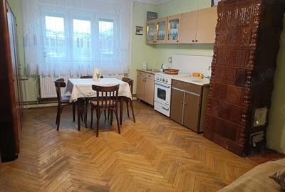 Casă cu 3 camere cu Teren 720 Mp în Central - 7