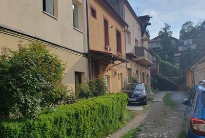 Str. Lunga, garsoniera  mobilata, 225 euro - 7