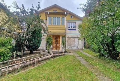 Casă individuală cu 5 camere cu Teren 273 Mp în Central - 1