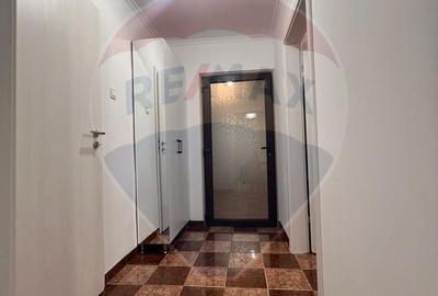 Apartament cu 4 camere în Central - 16