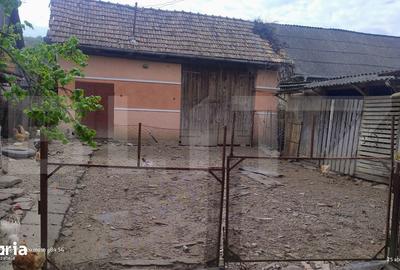 Casă cu 3 camere cu Teren 1200 Mp în Unguraș - 2