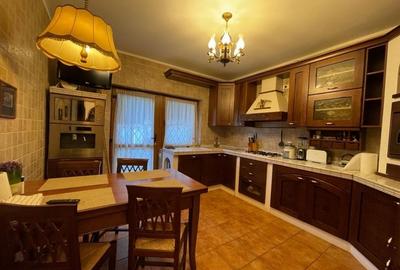 Vila de vanzare in Sinaia !!! Priveliste spectaculoasa spre muntii Bucegi!!! - 4