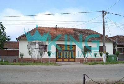 Casă individuală cu 5 camere în Cărand