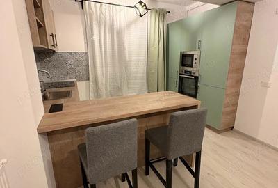 Apartament cu 2 camere decomandat în Apărătorii Patriei