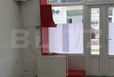 Spațiu comercial, de 35 mp, în Central - 3