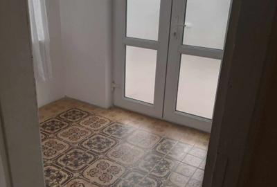 Casa de vanzare format din 2 corpuri de cladire - 7