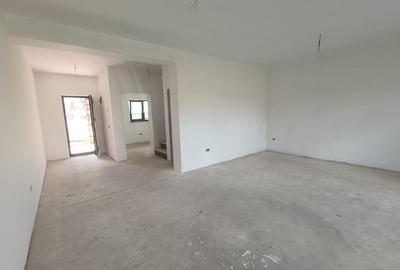 Triplex de vanzare in zona Popas Pacurari - Valea Lupului Triplex de vanzare in zona Popas Pacurari - Valea Lupului - 3