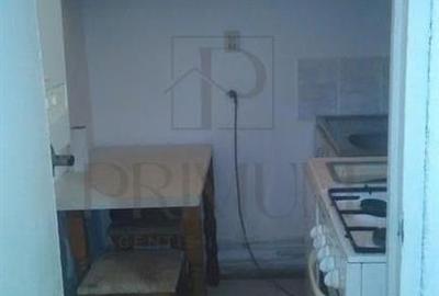 Garsonieră decomandată, mobilată în Buziașului - 4