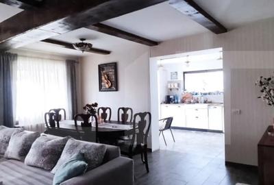 Casă cu 4 camere în 1 Decembrie - 7