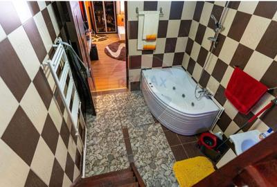 Casă cu 4 camere cu Teren 2800 Mp în Dudești - 2