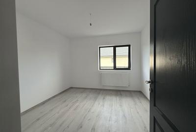 Casă cu 4 camere în Central - 1