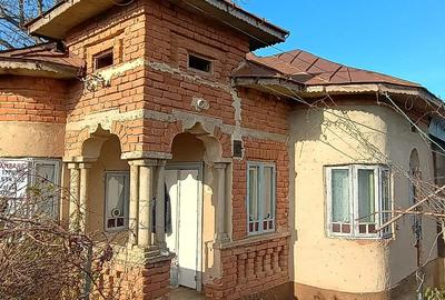 Vanda Casa cu teren 900 m - 1