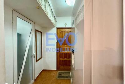 Apartament cu 3 camere semidecomandat în Dacia - 4