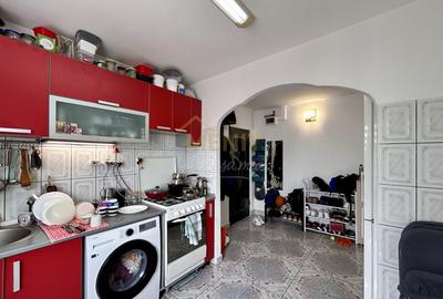 Apartament cu 2 camere semidecomandat, mobilat în Vest