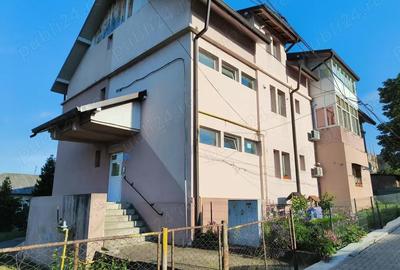 Apartament cu 2 camere decomandat în Fălticeni - 9