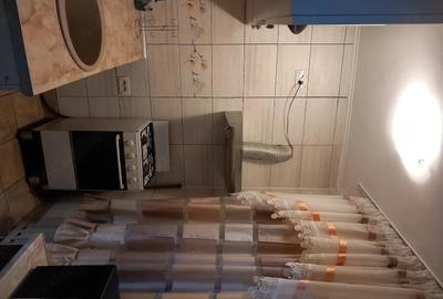 Garsonieră decomandată în Central - 1