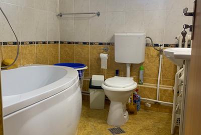 Techirghiol-Casă 4 cam dec teren 530 mp d-17m preț 155.000 euro - 4
