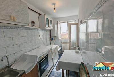 Apartament cu 2 camere decomandat în Piața Centrală - 1