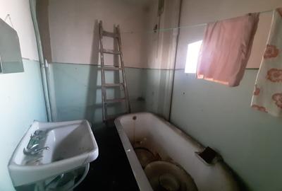 Casă cu 7 camere cu Canalizare în Iancului - 7