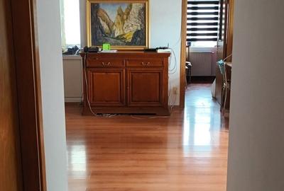 Casă individuală cu 10 camere cu Teren 331 Mp în Petricani - 10
