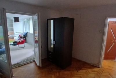 Apartament cu 2 camere semidecomandat în Dristor